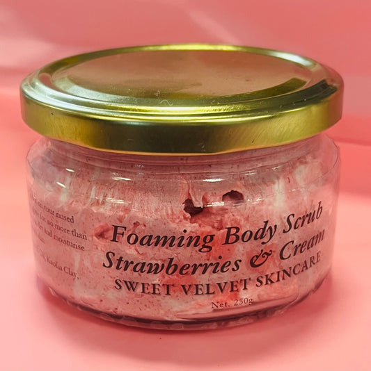 Foaming Strawberries and Cream Body Scrub - 250ml